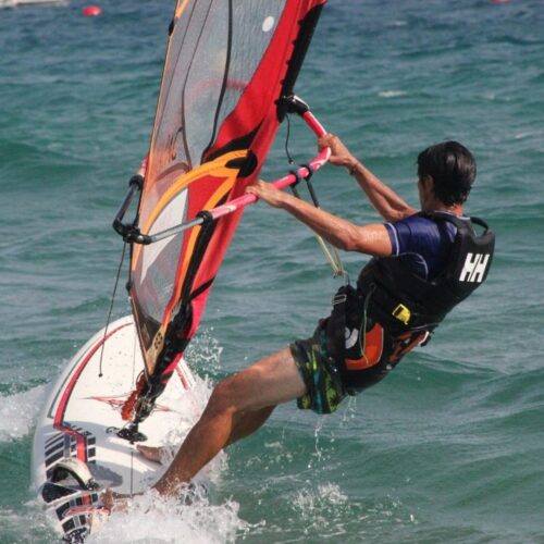 curso de windsurf en la costa brava sant feliu de guixols